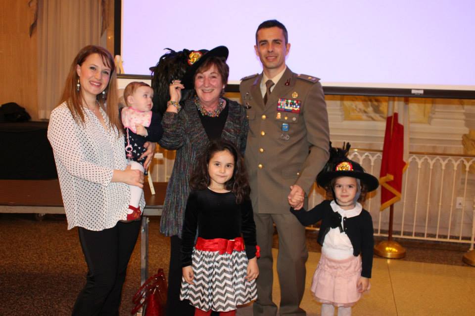 Colonel Manes, a Bersagliere and family